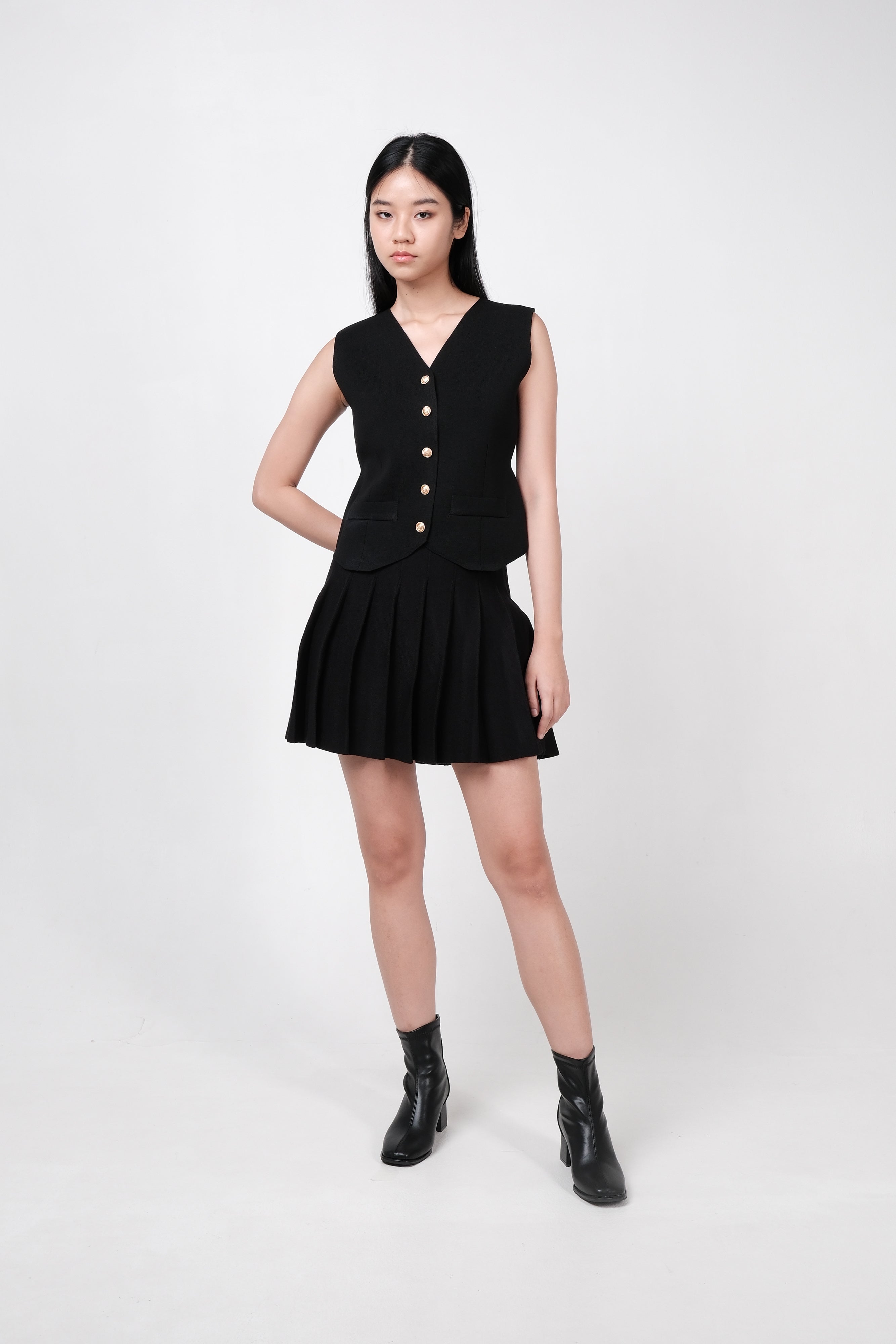 ABBY KNIT VEST SKIRT CO-ORD (BLACK)