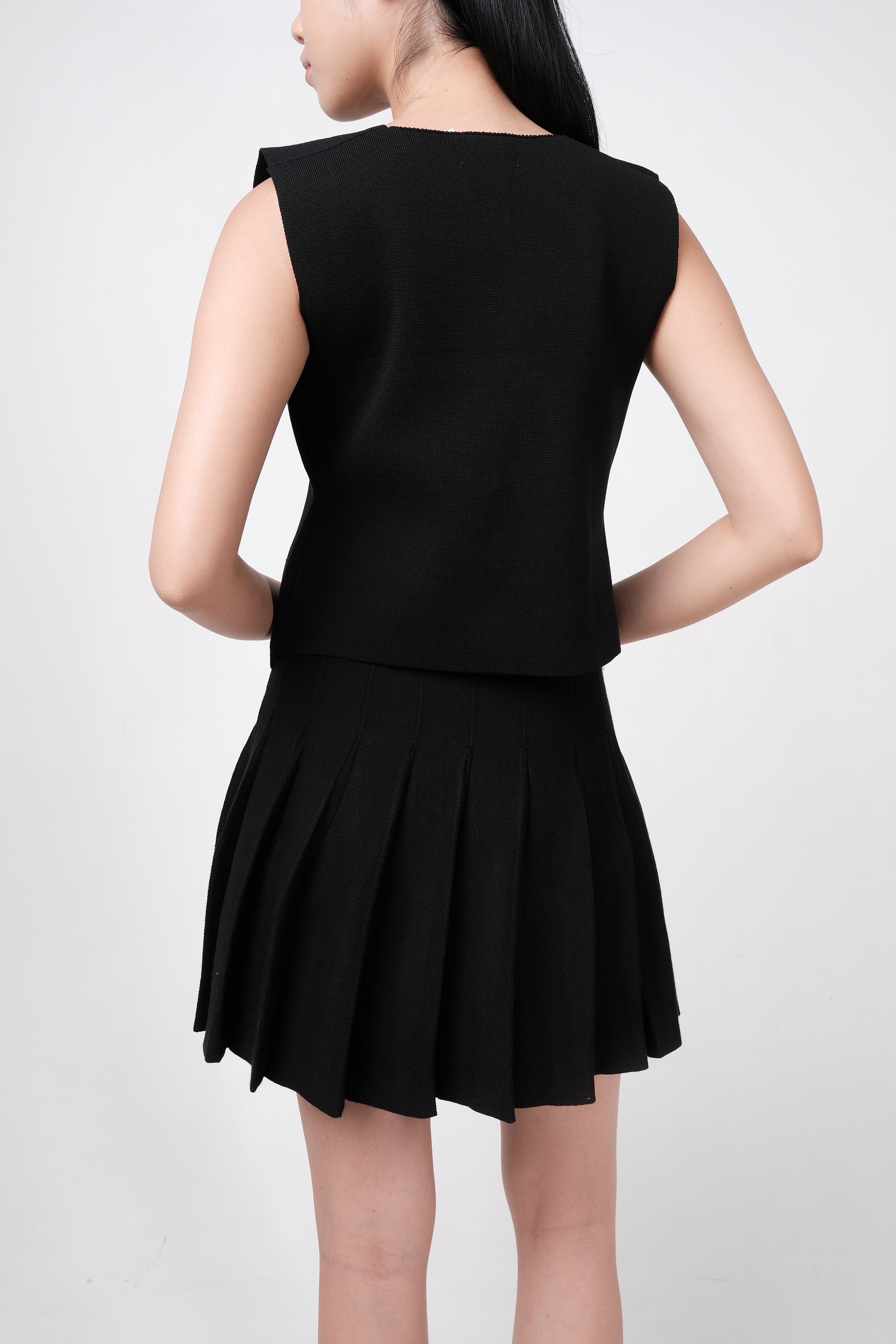 ABBY KNIT VEST SKIRT CO-ORD (BLACK)