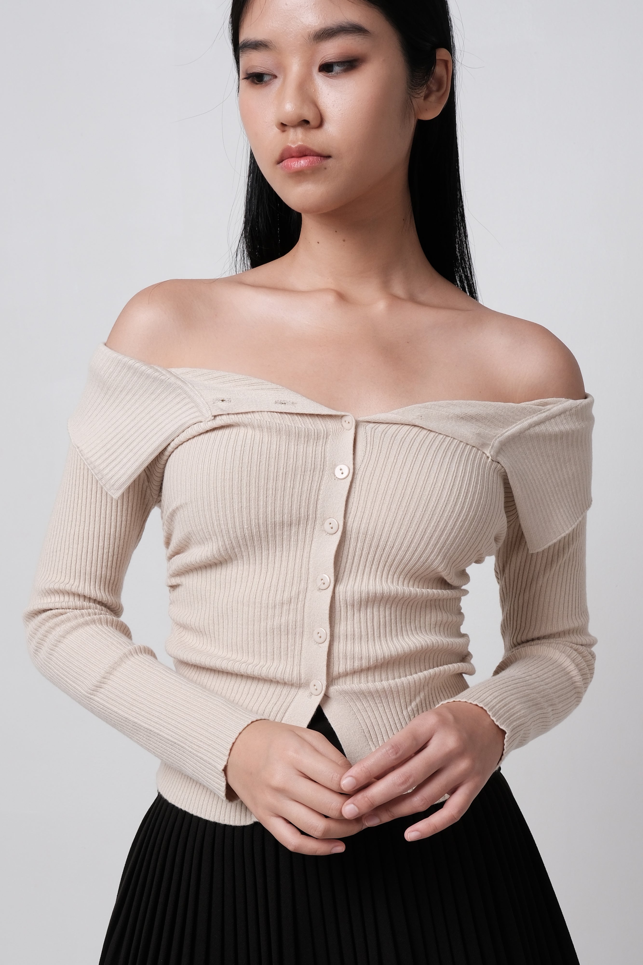 AMELIA LONG SLEEVE BUTTON TOP (BEIGE)