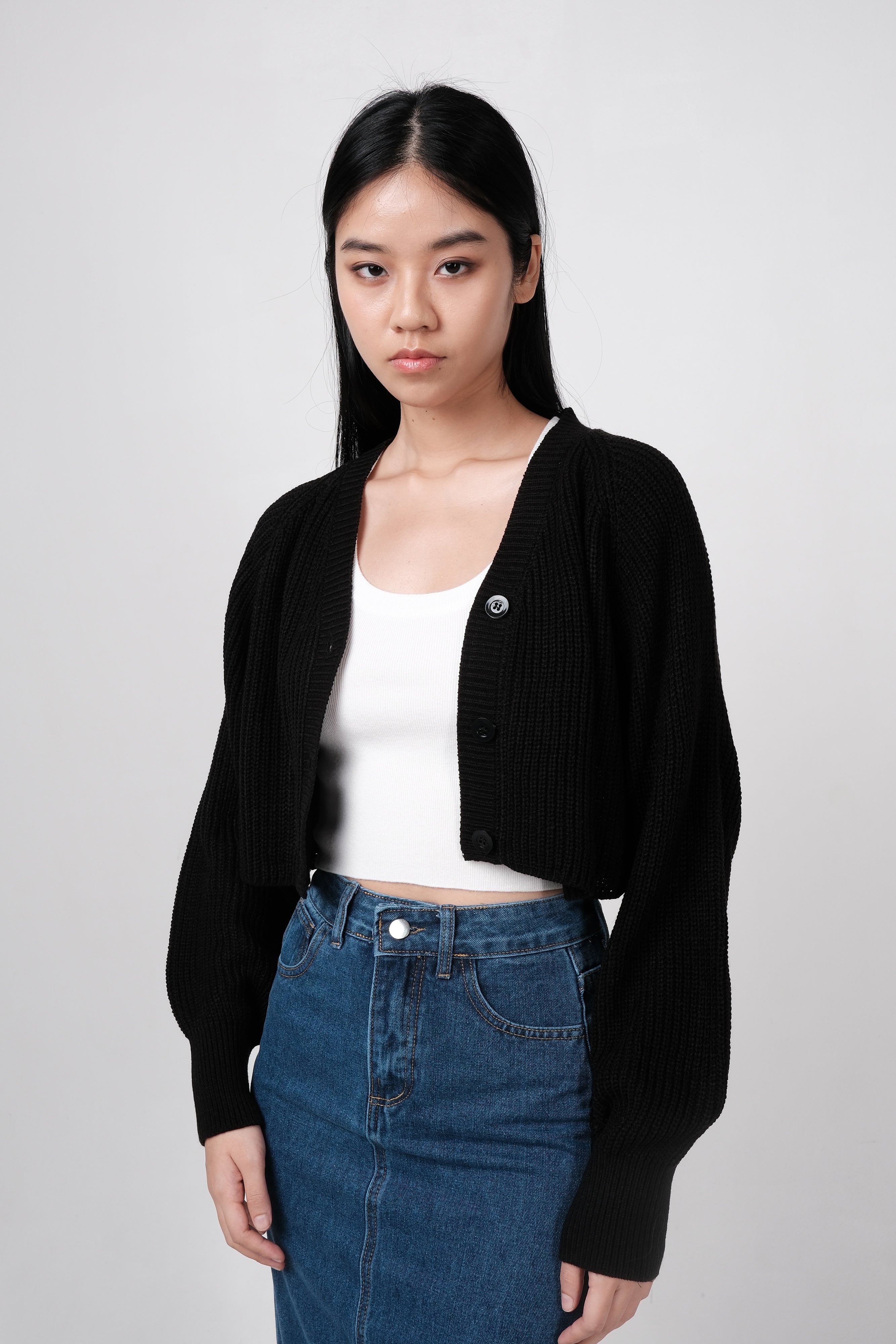 LILY KNIT CROPPED CARDIGAN (BLACK)