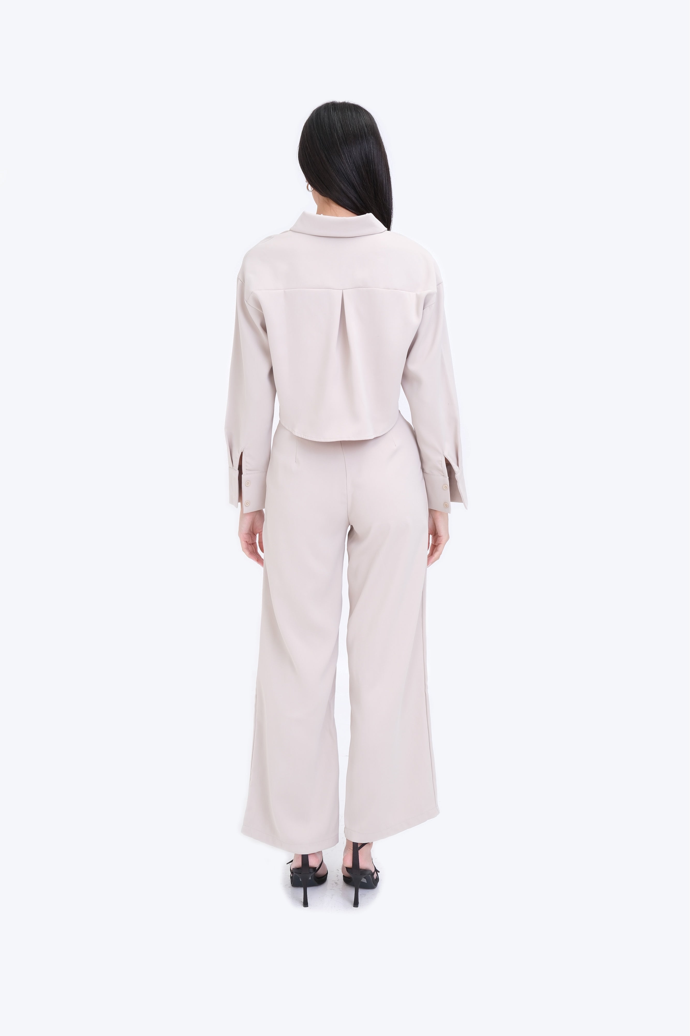 MIA LONG SLEEVE JUMPSUIT (CREAM)