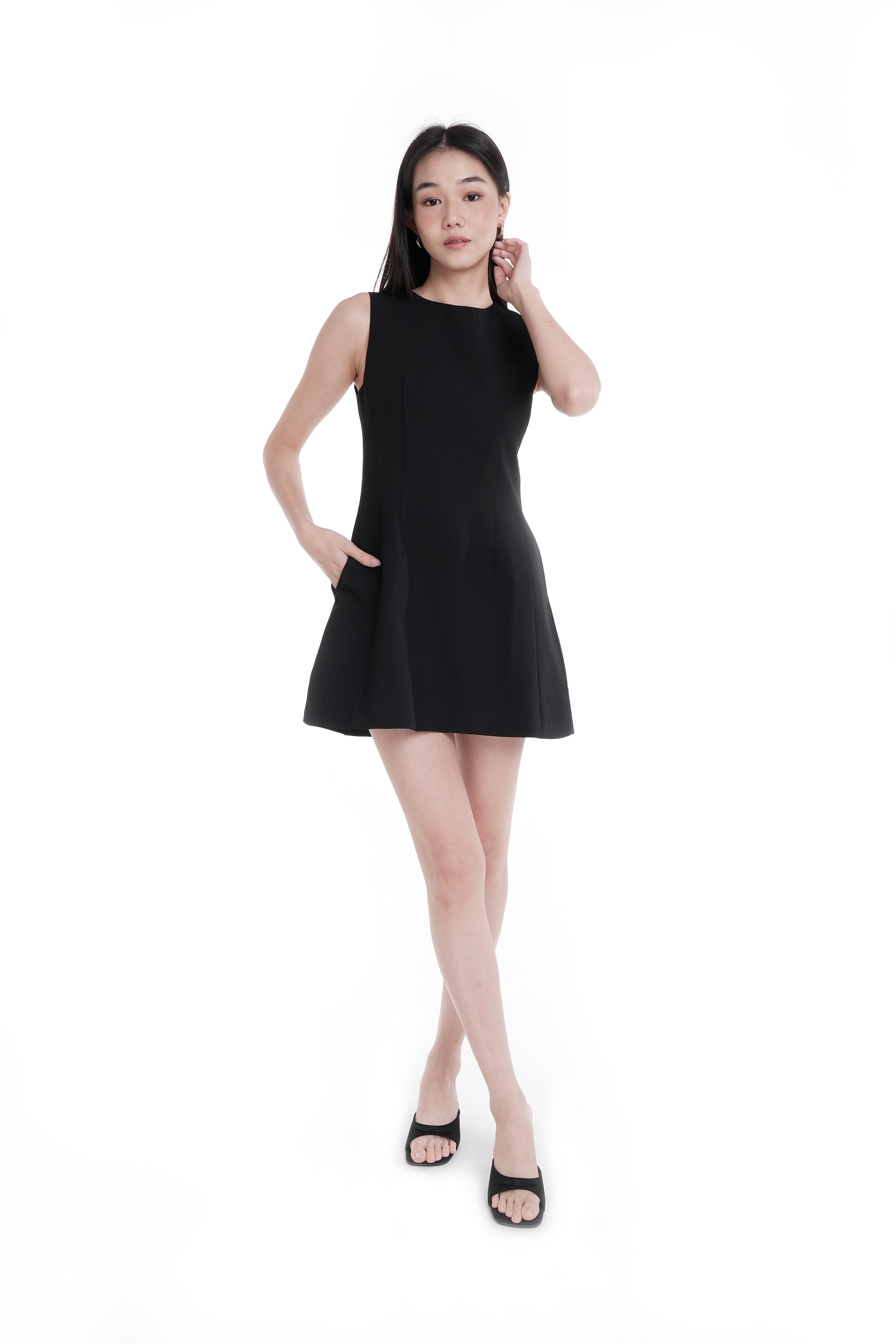 SIMONE SHIFT DRESS (BLACK)